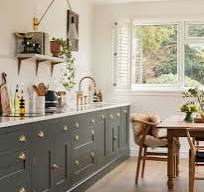 Heritage Green Shaker Kitchen - Harvey Jones
