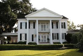 The plantation house offers a perfect blend of casual elegance and hawaiian hospitality and is come experience the new plantation house restaurant today! Pin On Southern Plantation Homes