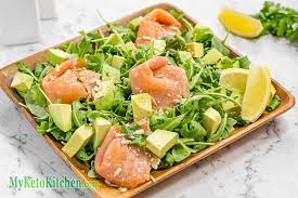 This smoked salmon avocado salad is light, looks impressive, and yet is one of the easiest lunches i ever made. Smoked Salmon Avocado Rocket Salad Super Healthy Very Tasty