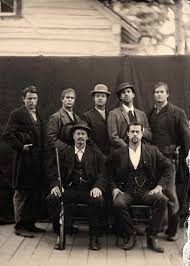 The assassination of jesse james: Old Style Photograph Of The Cast Of The Assassination Of Jesse James Including Brad Pitt Sam Shepard And Casey Affleck Jesse James Assassination Of Jesse James Brad Pitt