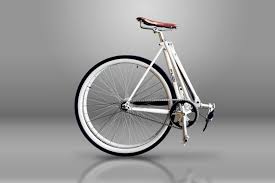 10秒で2つ折りにできる自転車 fubifixie 折り畳みなのに格好良いフィクシー えん乗り 自転車 タイヤ えん