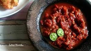 5 resep membuat sambal, sederhana dan sangat mudah. Resep Sambal Terasi Mentah Cocok Buat Aneka Lalapan Lifestyle Fimela Com