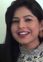 Komal Thakkar's Instagram, Twitter & Facebook