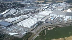 Im moment betreut die audi bkk knapp 700.000 menschen in 29 geschäftsstellen, welche sich. Audi Werk Ingolstadt Vogelperspektive Youtube