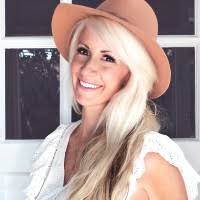 Amy Marris's Instagram, Twitter & Facebook