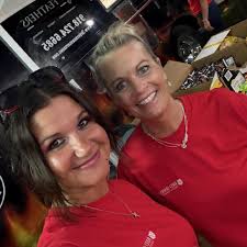 Mark your calendar! Friday, August 8th is your chance to meet Roberta.  Swing by and say hello! The first 100 guests will receive a signed Big Head  fan!