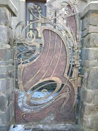 Metallic Sculpture Magnifique Porte Forge Style Art Nouveau Dear Art Leading Art Culture Magazine Database Art Nouveau Architecture Doors Beautiful Doors