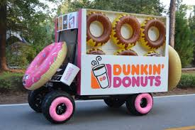 The temperatures are usually hot which means you can expect bbqs, parades, swimming and other fun summertime activities. Disney S Fort Wilderness Halloween Golf Cart Parade 2015 Brings Out Over 100 Carts Including Star Wars Minion Monorail Carts Mousesteps