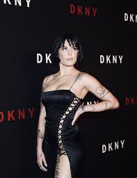 Pin By Francisca On H A L S E Y Halsey Celebrities Celebrity Portraits