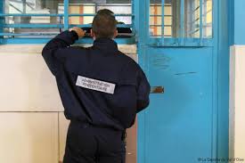 Justice Condamne A Trois Ans De Prison Apres Avoir Pris En Otage Un Surveillant De La Maison D Arret Du Val D Oise La Gazette Du Val D Oise
