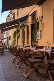 Is drinking a peroni nastro azzurro by birra peroni at dei frati. Dei Frati Restaurant Brasov Fest Ro