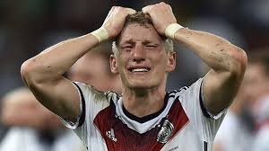 Der am knie verletzte bastian schweinsteiger arbeitet weiter an seinem comeback. Bastian Schweinsteiger Hinterlasst Leerstelle Im Fussball
