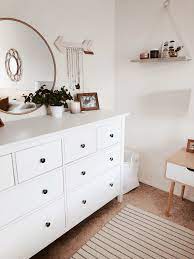 White Dresser In Bedroom Minimalistic Home Bright Home Nutrition Stripped Nutritionstripped Minimalisticho With Images Cozy Apartment Decor Home Decor Cozy Apartment