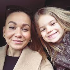 VI HAR ÅBNET EN NY KATSURA SUSHI I HERLEV BYMIDTE OG VI VIL GERNE HAVE, AT  DU KOMMER OG FEJRER DET MED OS! Derfor kører vi 20% rabat på alle madvarer,  både