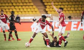 Бенфика в прошлом раунде квалификации без проблем закрыла московский спартак, смогут ли подопечные жорже жезуша также уверенно сыграть против псв? Bo4asmoemjssgm