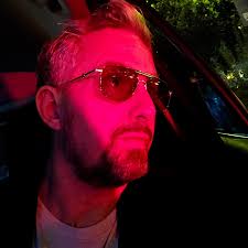 Red nights don't lose them shades in the bathroom.