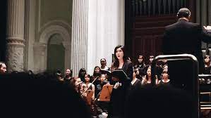 Jakarta concert orchestra avip priatna, konduktor isyana sarasvati , sopran konser live invitation to the dance, 2018. Serunya Mengikuti Isyana Sarasvati Konser Opera Di Singapura