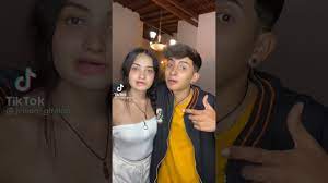 Em setembro de 2020, ela postou um vídeo no tiktok em que dançava junto com os influenciadores daniel ibarra, sankru, daniela giraldo, juakín sáenz, jeison giraldo e santi casta. Tik Tok De Jeison Giraldo Youtube