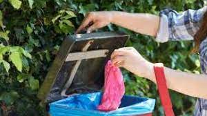 Jika anda melihat sampah tercecer di lingkungan sekitar, jangan mengandalkan orang lain untuk mengurusnya. 8 Cara Mengatasi Pencemaran Tanah Akibat Sampah Plastik Ilmugeografi Com