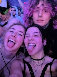 Who wants to join a roommate group for off-campus housing near UCLA?