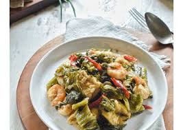 It is a popular southeast asian dish orginating from sundanese cuisine, consisting of vegetables in tamarind soup. Cara Memasak Tumis Sayur Asin Tahu Udang Untuk Pemula