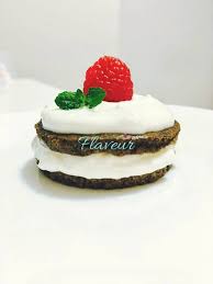 Acest delicios desert este varianta cu fructe a prajiturii tiramisu. Mini Tort Cu Mascarpone Si Zmeura Flaveur