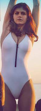 Check spelling or type a new query. Alexandra Daddario Actress Images Age Wiki Matthew Height Beautiful Female Alexandradaddariosexy Alexandradaddariohot Alexan Schone Frauen Hubsche Frau Frau