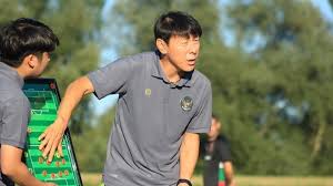 Đặc biệt là evan dimas, người có nhiều kinh ông shin cũng nhắc về khó khăn khi giải vđqg indonesia phải dừng khá lâu vì ảnh hưởng của dịch. The 2020 U 19 Asian Cup Was Postponed The Team Made By Shin Tae Yong Continued Tc To Turkey