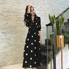 Cette robe vintage longue de 1960's dos nu a été fabriquée sous l'étiquette. Robe Longue Vintage Annee 50 Monde Vintage