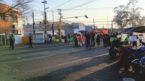 Vecinos de Nezahualcóyotl bloquean por falta de agua