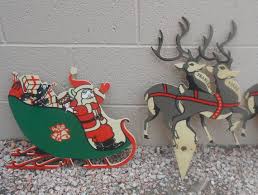Many have been collected from the public domain, some we have animated ourselves, so they are unique to this site. 20 Vintage Santa And Reindeer Outdoor Decoration Magzhouse