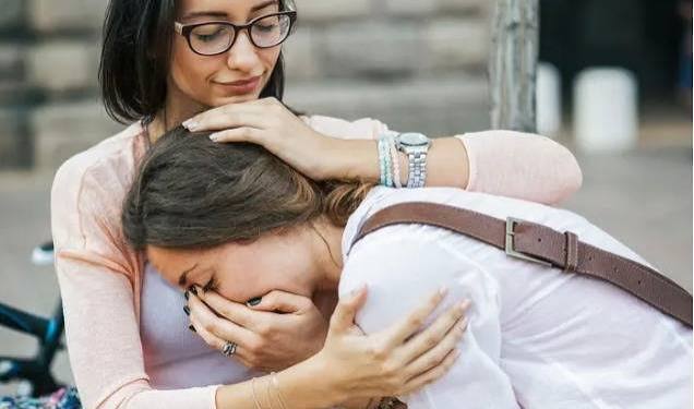 قلبهم حنين».. نساء 5 أبراج يتميزن بالحنان والاهتمام | المصري اليوم