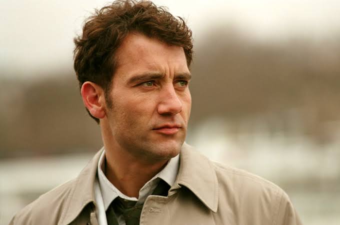 Unfiltered, bleak human nature in 'Closer' (2004) – Poppity Talks Classic  Film