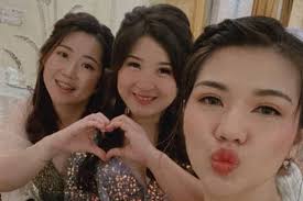 Liana Lin Zhi Yu (@lissliene) • Instagram photos and videos