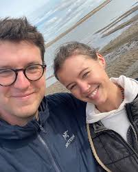 Tom Buxton (@tommybuxton) • Instagram photos and videos