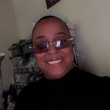 Ramona Herron's Instagram, Twitter & Facebook