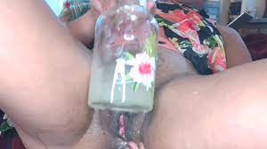 I Fill a Vial of Vaginal Nectar - Pornhub.com