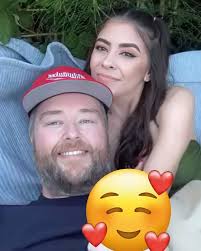 90 day fiance couple expecting their first child