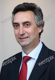 Boardroom roundtable Daniel Parry Sentry