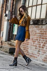 Urban outfitters striped best friend tee ($24) this tee looks so comfortable. 70s Inspired Outfits Online