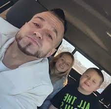 Handyman for woodpecker damage in Blue Springs?