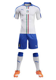 Aber auch die original shorts und trikot für auswärtsspiele in weiss bekommst du hier im trikot shop. Prego Das Italien Trikot Zur Em 2016 Von Puma Fooneo Fussball