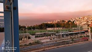 Φωτιά στο νέο ικόνιο στο πέραμα. Fwtia O Kapnos Apo Thn Korin8ia Skepase Polles Perioxes Ths Attikhs Staxtes Se Mpalkonia Ta Nea