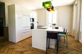 la cuisine qui separe votre piece en ayant deux fonctions cuisine et bureau une idee originale d isabelle du pays de gex isabellesieranski cuisinesra kuche