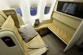 The original 777 interior, also known as the boeing signature interior, features curved panels, larger overhead bins, and indirect lighting.70 seating options range from four155. Sia Fleet Boeing 777 200er Mainly Miles