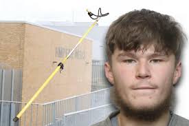 Teen used massive catapult to fire parcels packed with contraband over  walls of HMP Five Wells