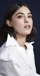 Alltwitter reported larry's name in august of one twitter shortcut released with the site's latest redesign in december is a slight nod to the bird. Rosa Salazar Imdb