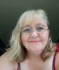 What is the difference between 35% and 70% royalty for KDP Kindle books?