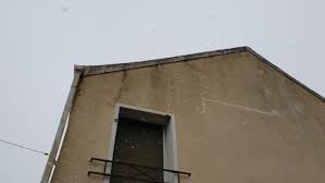 Fissures Traversantes Causes Et Dangerosite Pour Votre Maison