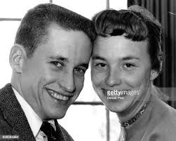 227 photos et images de Sally Mar